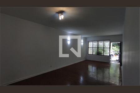 Casa à venda com 4 quartos, 180m² em Campo Belo, São Paulo