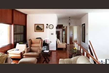 Casa à venda com 6 quartos, 346m² em Alto de Pinheiros, São Paulo