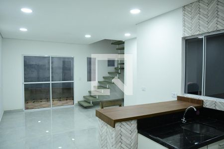 Sala/Cozinha de casa de condomínio para alugar com 3 quartos, 136m² em Chácara Canta Galo, Cotia