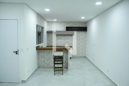 Sala/Cozinha de casa de condomínio para alugar com 3 quartos, 136m² em Chácara Canta Galo, Cotia