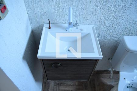 Casa de condomínio para alugar com 136m², 3 quartos e 1 vagaBanheiro suíte 2 