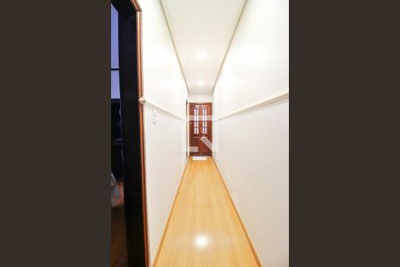 Casa à venda com 130m², 2 quartos e 2 vagasCorredor