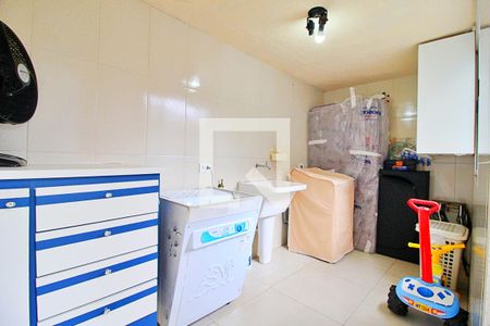 Casa à venda com 130m², 2 quartos e 2 vagasÁrea de Serviço