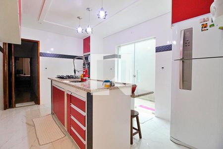 Casa à venda com 130m², 2 quartos e 2 vagasCozinha