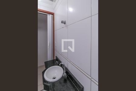 Casa à venda com 100m², 3 quartos e 1 vagaBanheiro 1