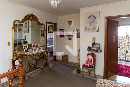 Casa à venda com 500m², 4 quartos e 3 vagasHall  