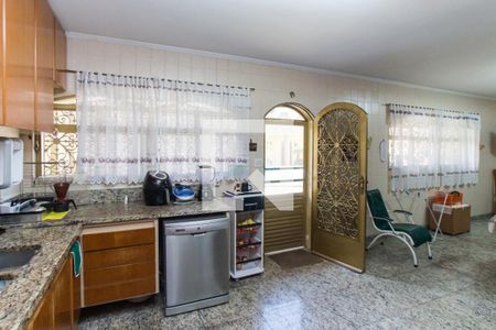 Casa à venda com 500m², 4 quartos e 3 vagasCozinha