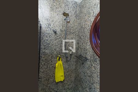 Casa à venda com 500m², 4 quartos e 3 vagasBanheiro da Suíte 2