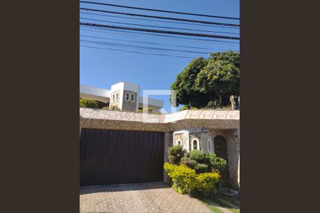 Casa à venda com 500m², 4 quartos e 3 vagasFachada