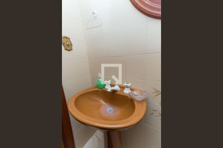 Casa à venda com 500m², 4 quartos e 3 vagasBanheiro do Salão de Festas