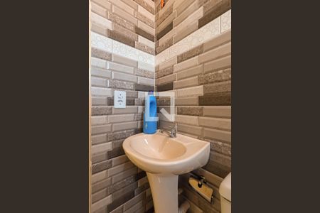 Casa para alugar com 90m², 2 quartos e 1 vaga Casa para alugar com 90m², 2 quartos e 1 vagaBanheiro