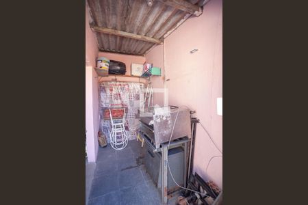 Casa à venda com 195m², 3 quartos e 4 vagasQuarto de despejo 