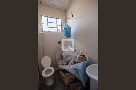 Casa à venda com 195m², 3 quartos e 4 vagasQuarto de serviço 