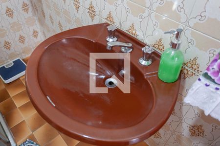 Casa à venda com 195m², 3 quartos e 4 vagasBanheiro social