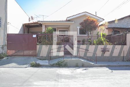 Casa à venda com 195m², 3 quartos e 4 vagasFachada