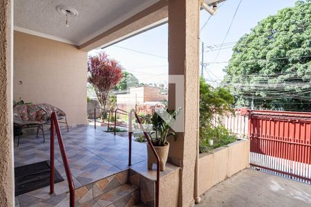 Casa à venda com 195m², 3 quartos e 4 vagasVaranda