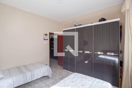 Casa à venda com 195m², 3 quartos e 4 vagasQuarto 2 