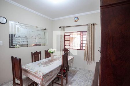 Casa à venda com 195m², 3 quartos e 4 vagasCopa