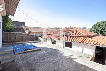 Casa à venda com 195m², 3 quartos e 4 vagasQuintal