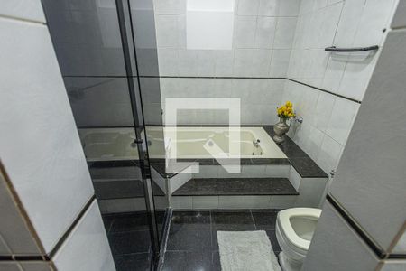 Casa à venda com 1036m², 15 quartos e 12 vagasBanheiro da suite