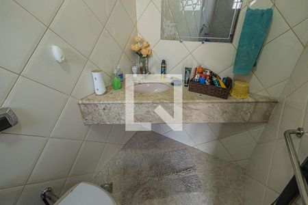 Casa à venda com 1036m², 15 quartos e 12 vagasBanheiro social