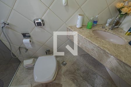 Casa à venda com 1036m², 15 quartos e 12 vagasBanheiro social