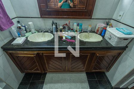 Casa à venda com 1036m², 15 quartos e 12 vagasBanheiro da suite