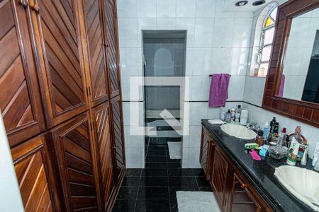 Casa à venda com 1036m², 15 quartos e 12 vagasBanheiro da suite