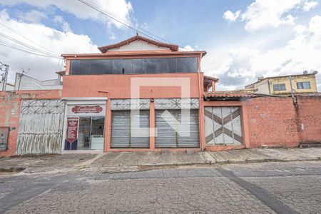 Casa à venda com 1036m², 15 quartos e 12 vagasFachada