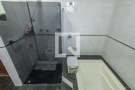 Casa à venda com 1036m², 15 quartos e 12 vagasBanheiro da suite