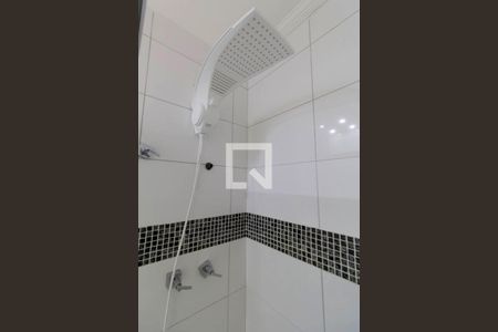 Casa à venda com 240m², 3 quartos e 2 vagas Casa à venda com 240m², 3 quartos e 2 vagasBanheiro Suíte 2