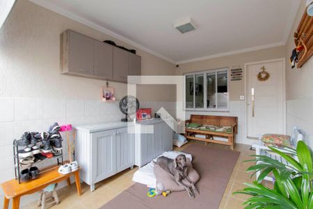 Casa à venda com 240m², 3 quartos e 2 vagas Casa à venda com 240m², 3 quartos e 2 vagasGaragem