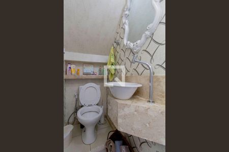 Lavabo de casa à venda com 3 quartos, 240m² em Vila Marieta, São Paulo