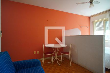 Sala  de apartamento à venda com 1 quarto, 31m² em Floresta, Porto Alegre