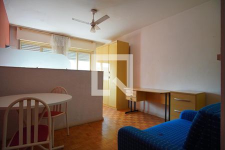Sala  de apartamento à venda com 1 quarto, 31m² em Floresta, Porto Alegre