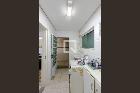 Casa à venda com 140m², 3 quartos e 4 vagasLavanderia