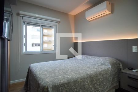 Quarto  Suíte  de apartamento para alugar com 2 quartos, 67m² em Jardim Carvalho, Porto Alegre