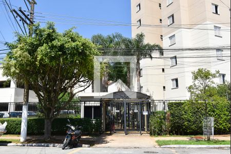 Apartamento para alugar com 52m², 2 quartos e 1 vaga Apartamento para alugar com 52m², 2 quartos e 1 vagaFachada