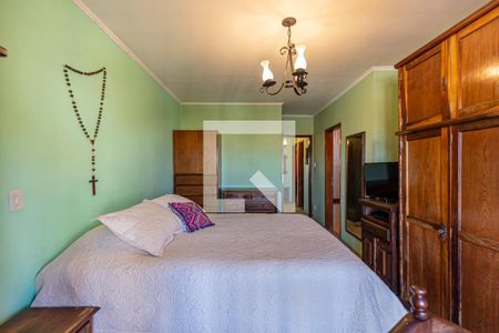 Casa à venda com 250m², 3 quartos e 2 vagasSuite