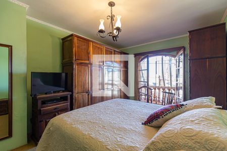 Casa à venda com 250m², 3 quartos e 2 vagasSuite