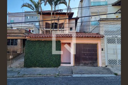 Casa à venda com 250m², 3 quartos e 2 vagasFachada