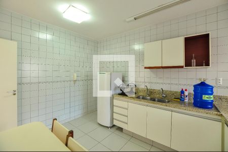 Apartamento para alugar com 100m², 2 quartos e sem vagaCozinha