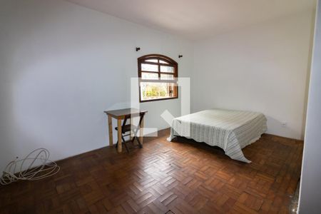 Casa à venda com 200m², 6 quartos e 3 vagasSuíte 2 