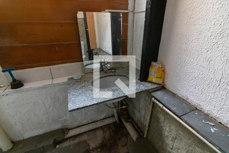 Casa à venda com 200m², 6 quartos e 3 vagasSuíte 4, banheiro 