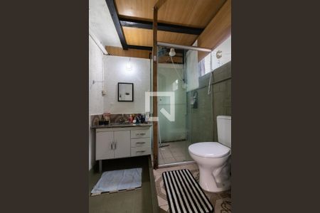 Casa à venda com 200m², 6 quartos e 3 vagasSuíte 5, banheiro 