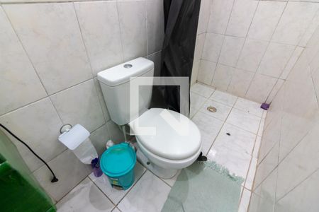 Casa à venda com 200m², 6 quartos e 3 vagasSuíte 1, banheiro 