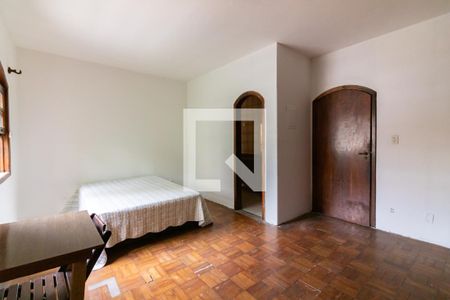 Casa à venda com 200m², 6 quartos e 3 vagasSuíte 2 