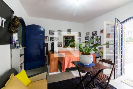 Casa à venda com 200m², 6 quartos e 3 vagasSuíte 5