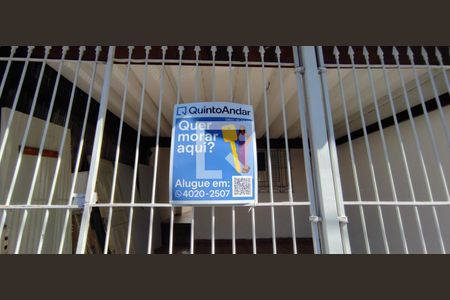 Casa à venda com 95m², 3 quartos e 2 vagasfachada / placa instalada