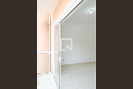 Varanda de kitnet/studio para alugar com 1 quarto, 26m² em Vila Mira, São Paulo